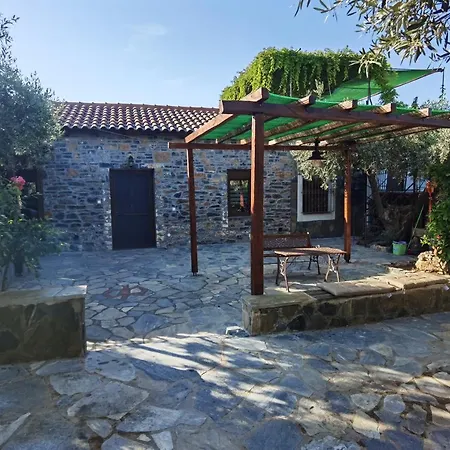 Elaion Thea-nies 度假居 *