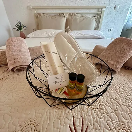Elaion Thea-nies Ferienhaus *